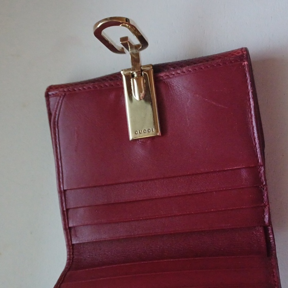 Vintage Gucci Red Compact Exotic Leather Wallet - Picture 10 of 17